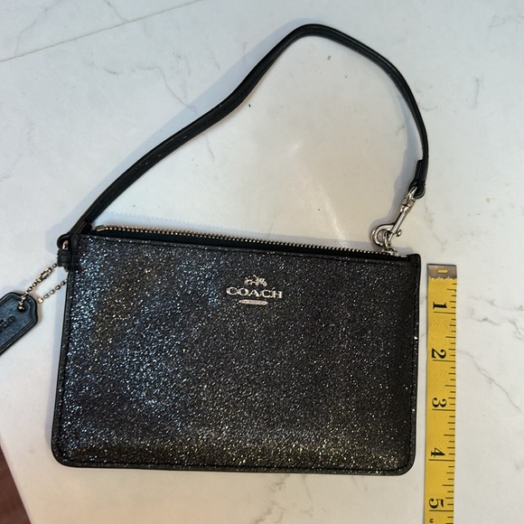 Coach hand wallet/small purse with removable handle - Picture 6 of 6
